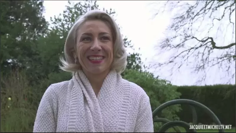 Onlyfans JacquieEtMichelTV Julie j1