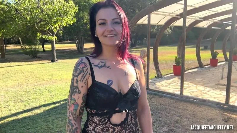 Onlyfans JacquieEtMichelTV Vick , 25, Goes To The Main Course!