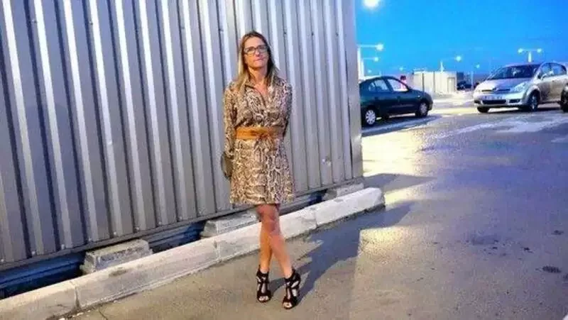 Onlyfans JacquieEtMichelTV Ophelie - 46 Years Old Interior Designer In Roissy