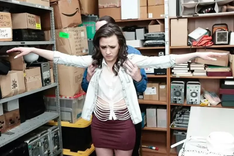 Onlyfans Shoplyfter Alex More