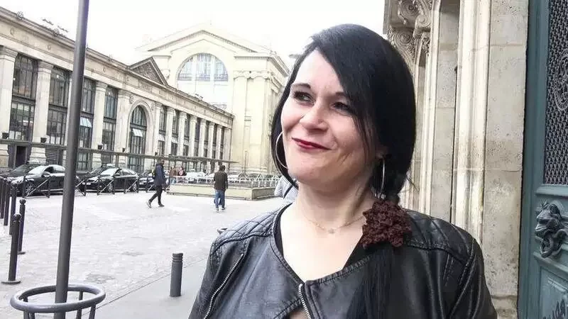 Onlyfans JacquieEtMichelTV Julia 36 Years Old Expert Masseuse