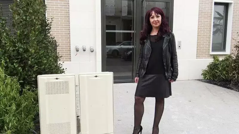 Onlyfans JacquieEtMichelTV Julia 30 Years Old Real Estate Agent