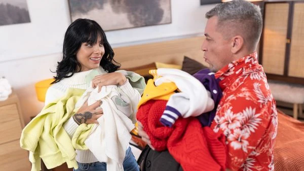 FakeHostel - Athenea Rose - Now Clean My Pussy