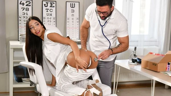PornWorld - Naughty Nurse Lia Lin Pays Off Her Driver With Her Seductive Sexual Skills