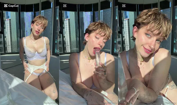 BadGalHailey.Free Teases And Sucks Her Glass Dildo - MyPornerLeak