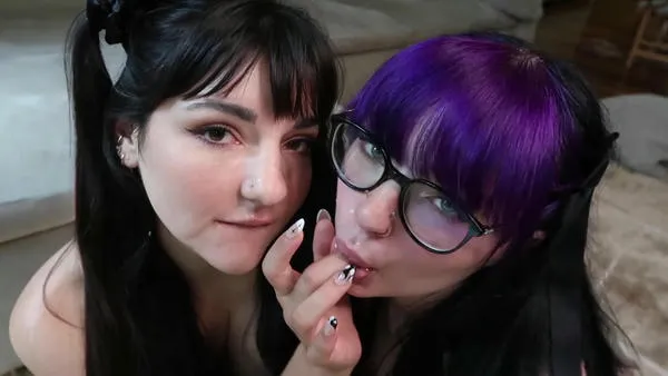 Naomihh666 Shares Her BF’s BBC With Forest Faye - MyPornerLeak