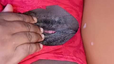 fingering my hot creampie pussy